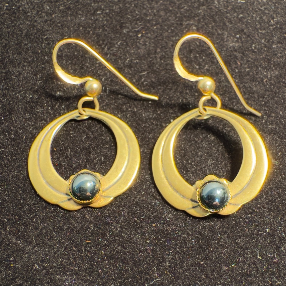14K GF Vintage Dangle Earrings w/a dark gemstone, likely black onyx or hematite.